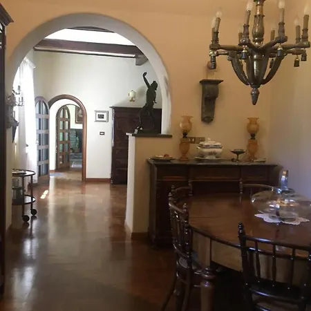 Prestigious Single With Park And Pool Villa