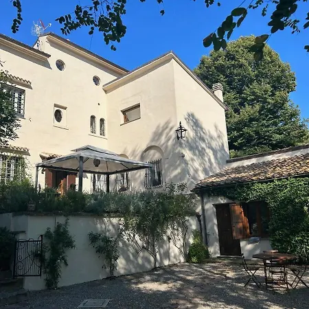 Prestigious Single With Park And Pool Villa
