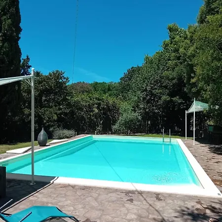 Prestigious Single With Park And Pool Villa